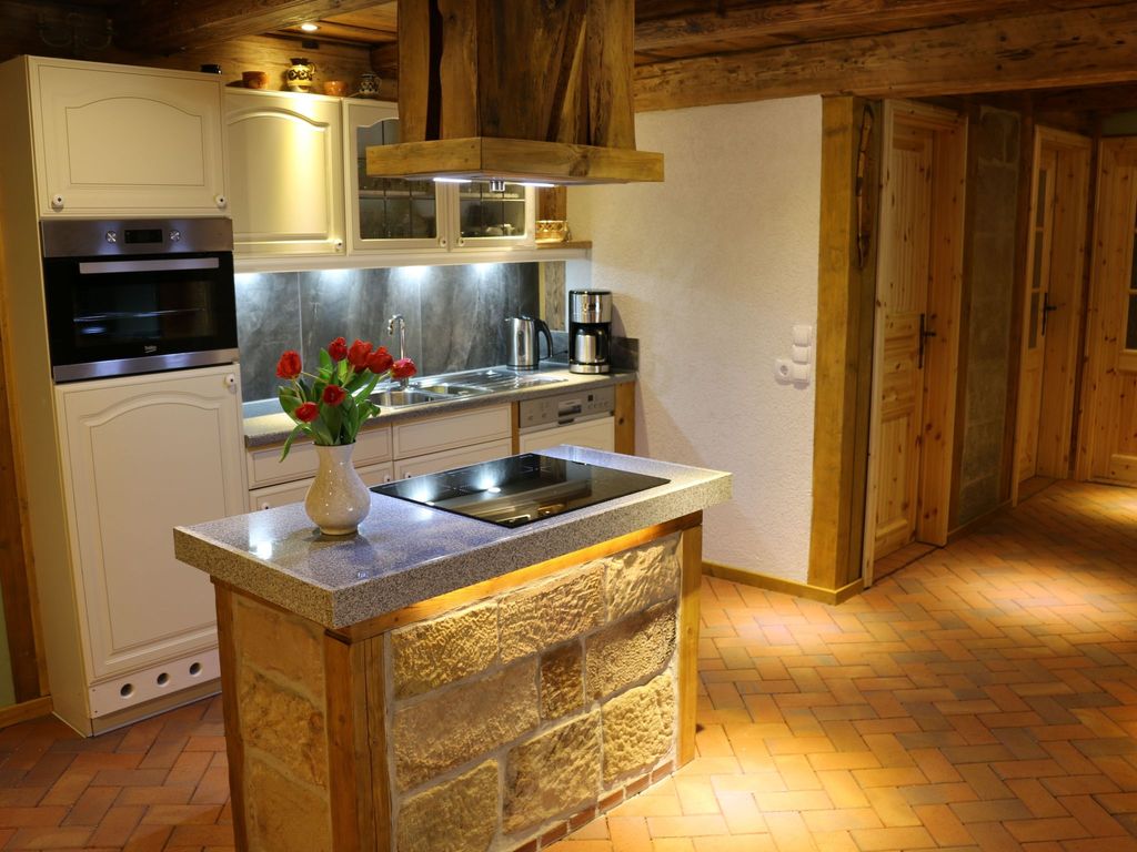 Appartement mit Garten, Grill und Terrasse