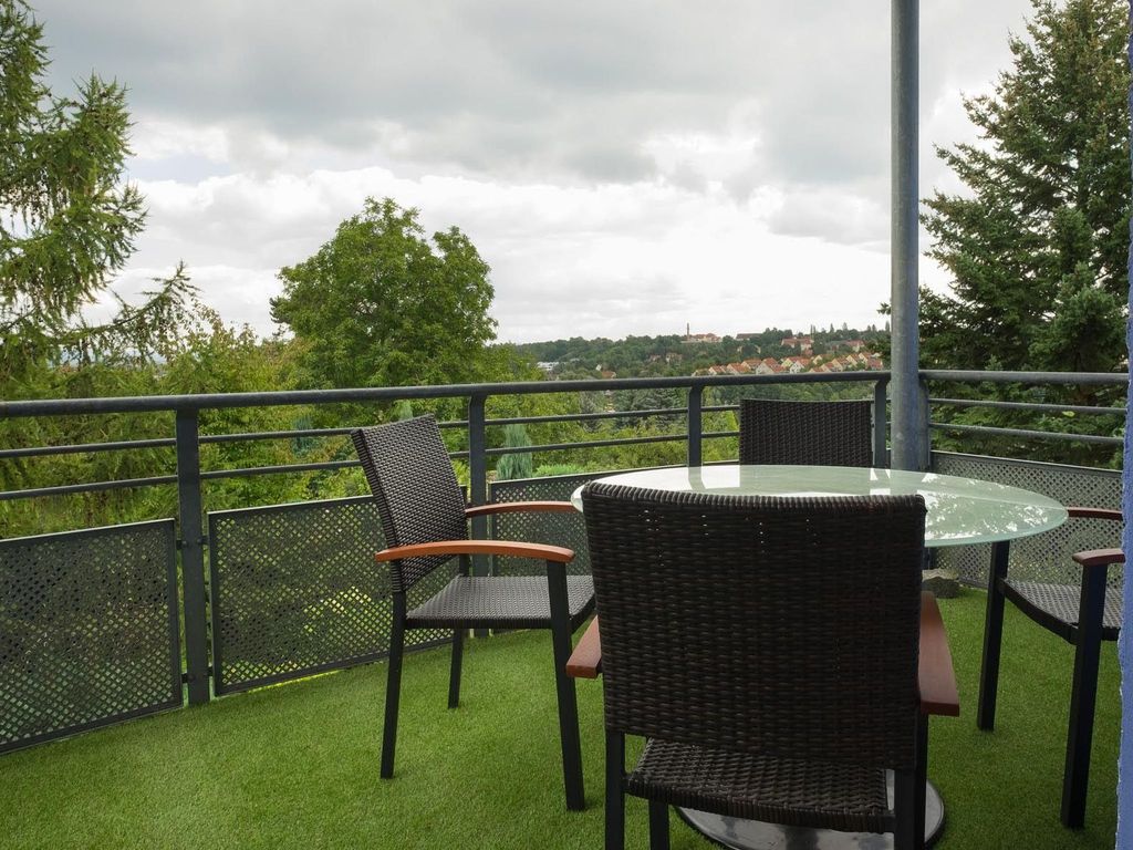Wohnung in Mockritz mit Garten