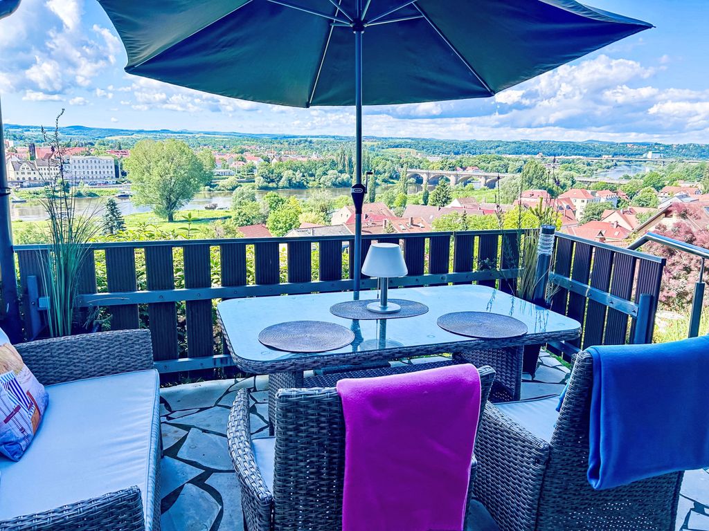 in Pirna mit Schöner Terrasse