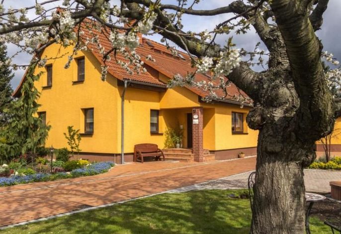 Wohnung in Niedergurig mit Grill, Sauna und Gart