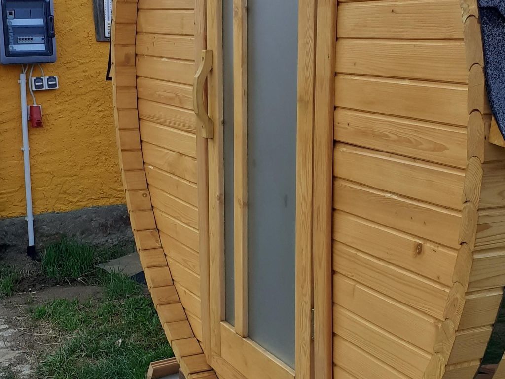 Appartement in Buchenhain mit Großem Garten