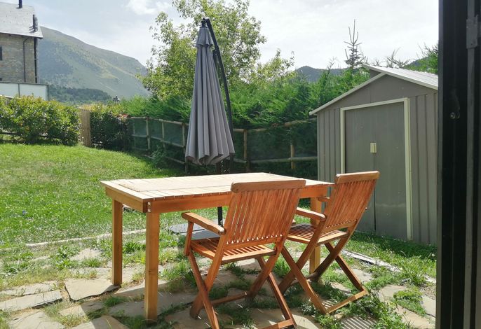 Erdgeschosswohnung Aüt 1 mit privatem Garten in Vall de Boí