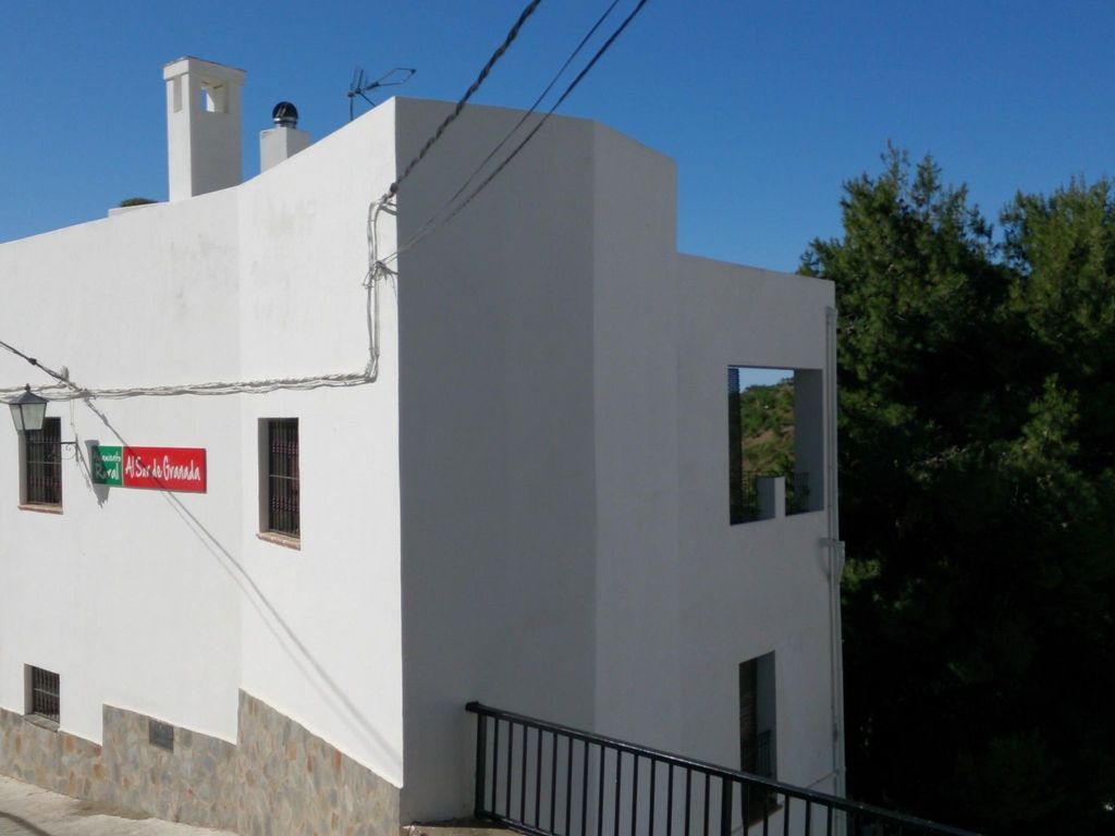 Berg- und Strandurlaub südlich von Granada