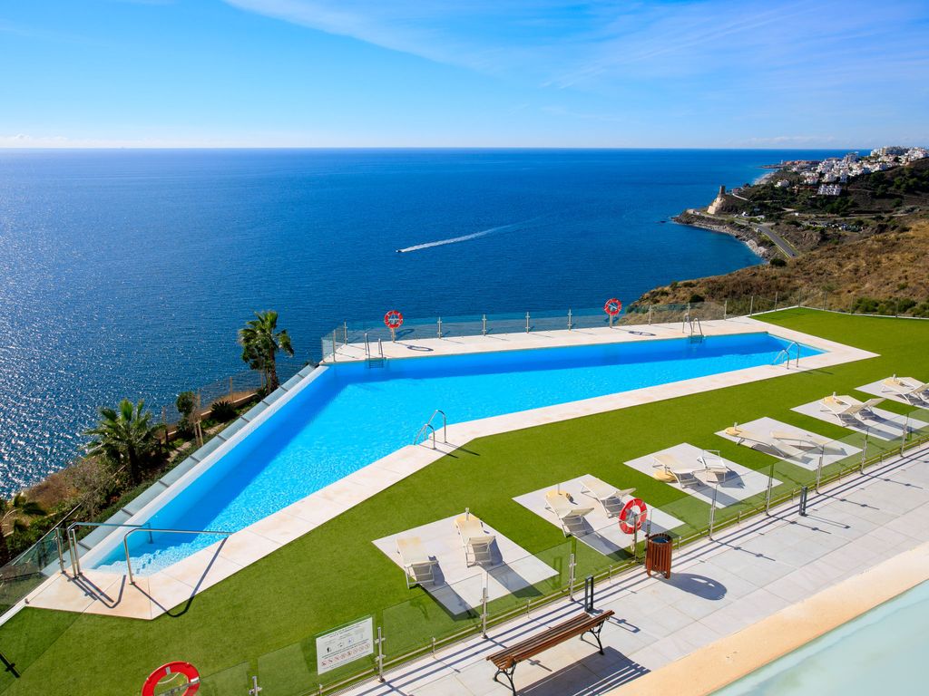 Nerja View with Infitinity Pool