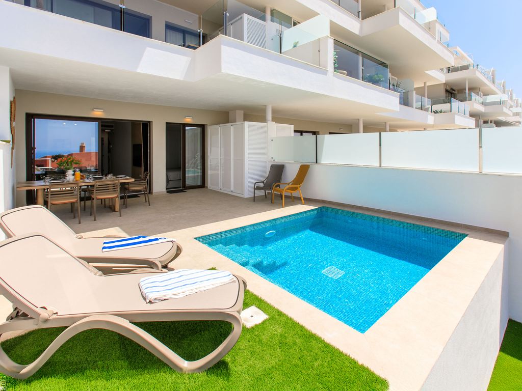 Bayview Collection free Spa & Padel