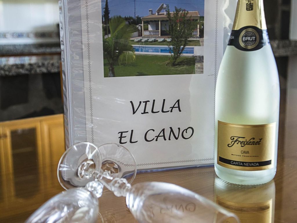 "Villa el Cano" mit Schwimmbad