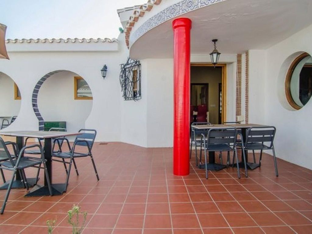 "Córdoba" mit Gemeinschaftspool und fantastischer Aussicht in einem andalusisch