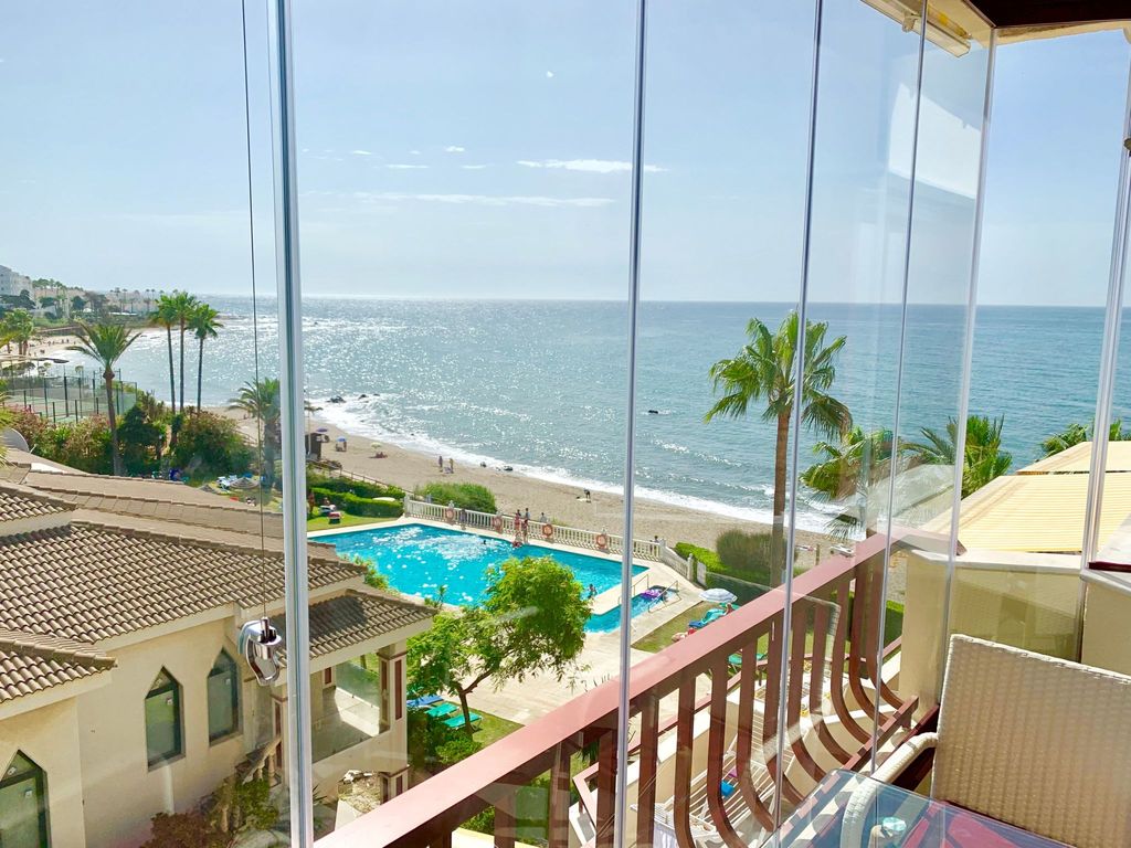 Tolle Ferienwohnung in Las Lagunas De Mijas mit Garten, gemeinschaftlichem Pool