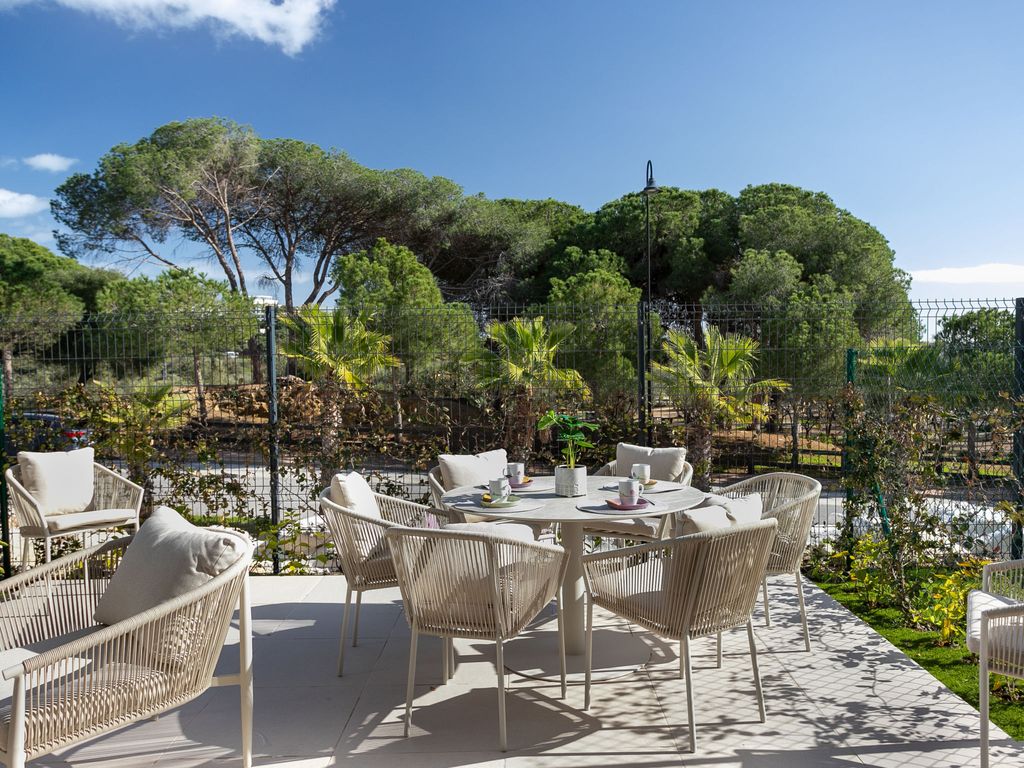 Cala Serena Village