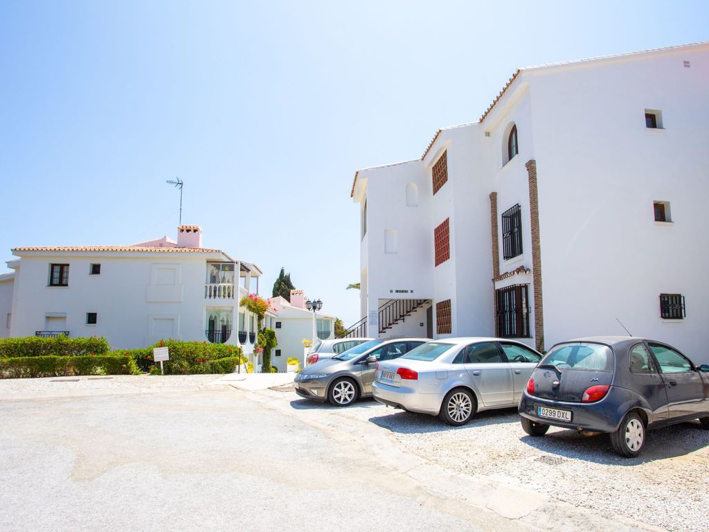 Schöne Wohnung mit Pool und malerischer Aussicht