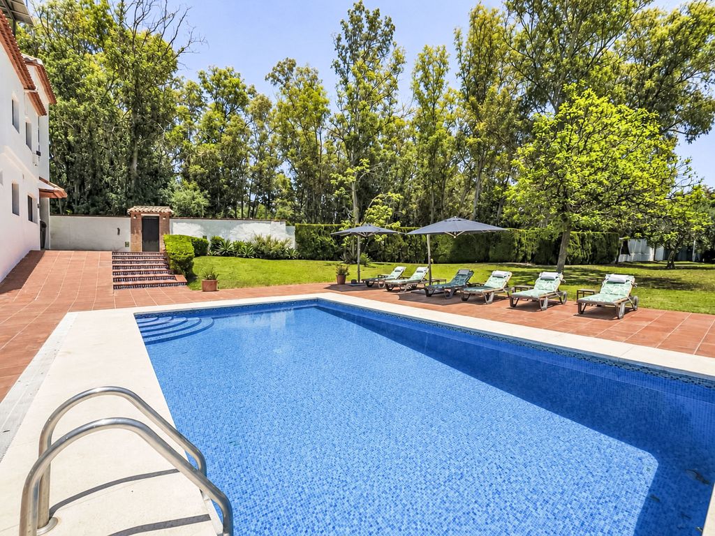 Villa für 12 Pers. mit Grill und privatem Schwimmbad