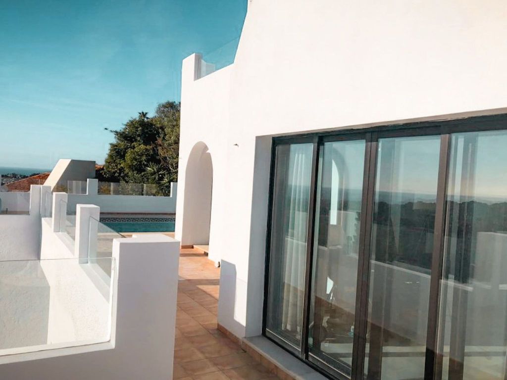 Schöne 4BDR-Villa mit fantastischer Aussicht