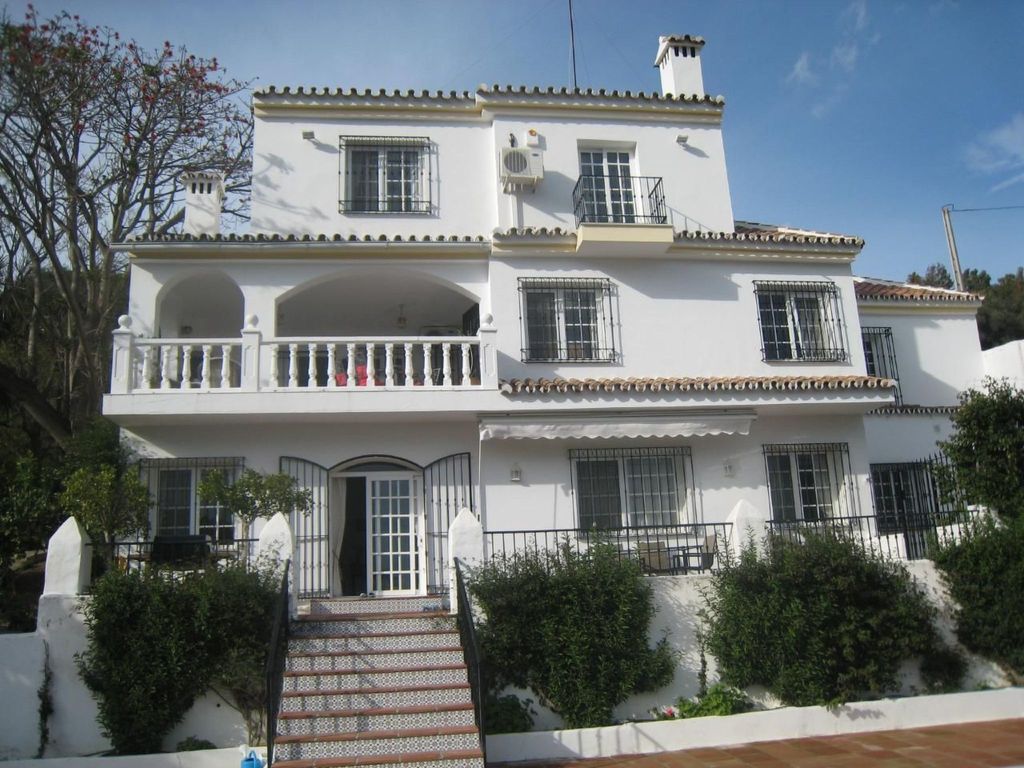 Villa La Recalada mit Privatpool