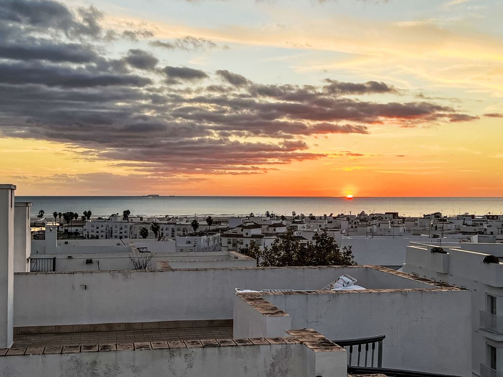Helle und geräumige Wohnung in Conil