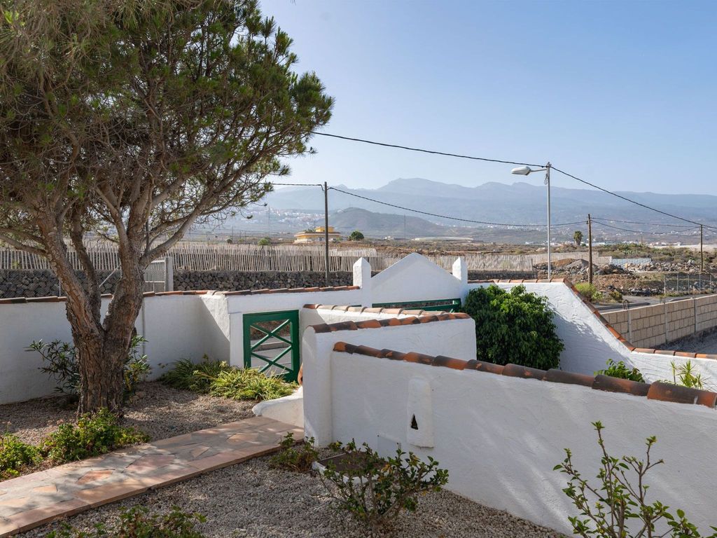 Finca "Casa Azul" mit Garten, Grill und Terrasse