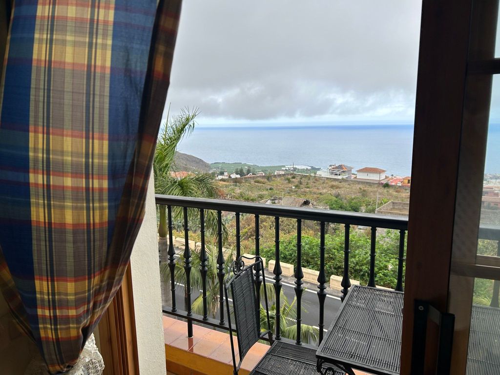 Apartment mit Balkon und Meerblick