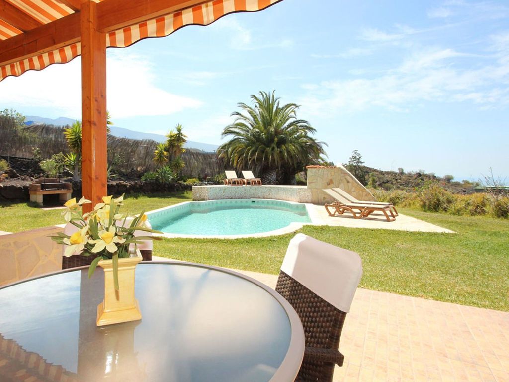 Wohnung Paloma mit Terrasse und Gemeinschaftspool