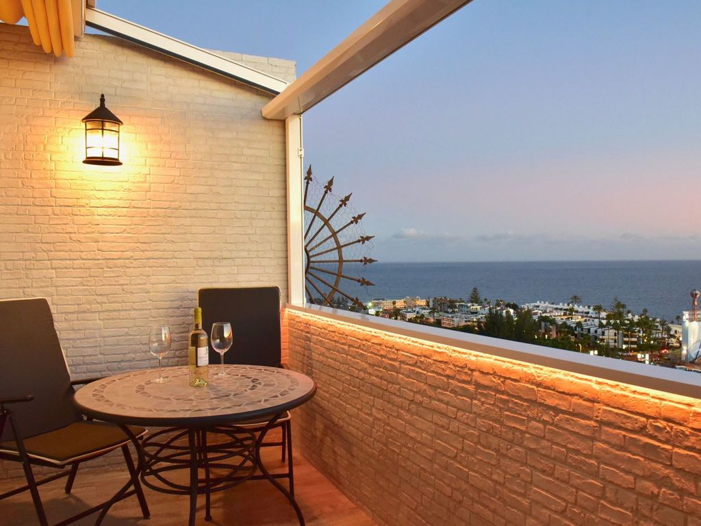 Traumwohnung mit Meerblick und Gemeinschaftspool