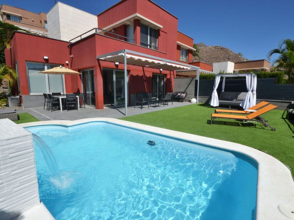 Villa für 4 Personen mit Schwimmbad und balinesi