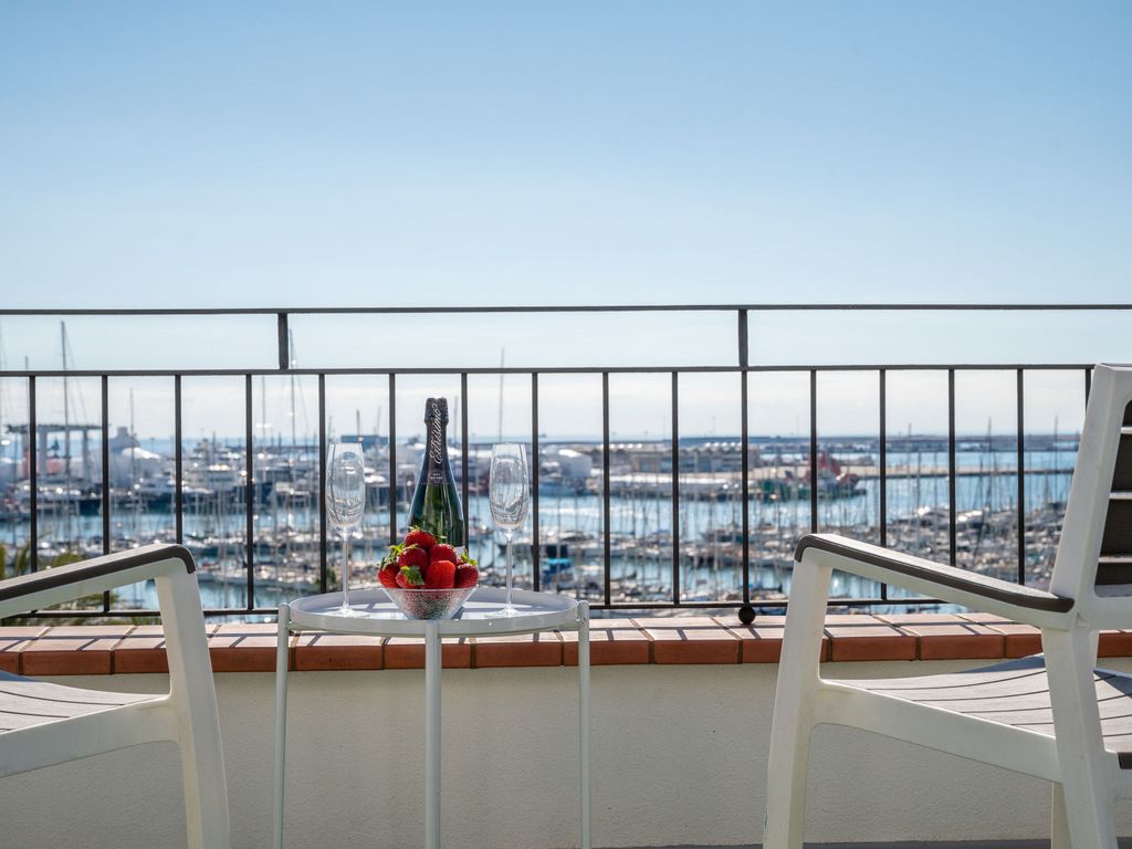 MOLI 37 HOUSE - PORT VIEW TERRACE