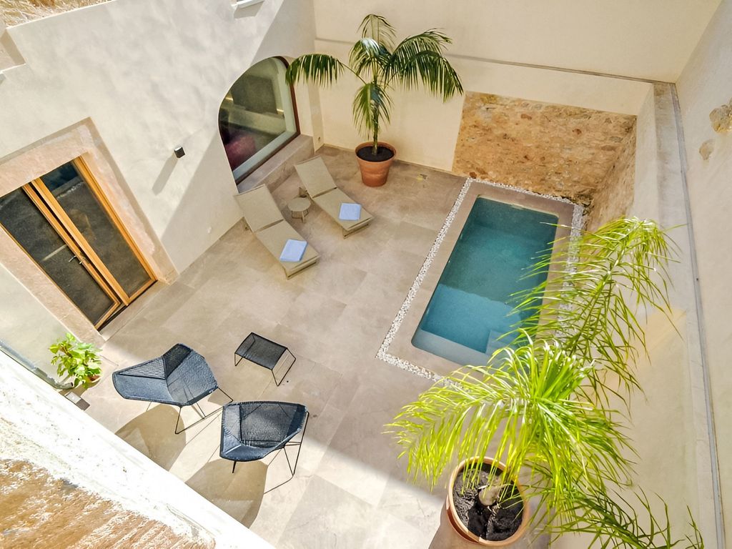 Casa Petra