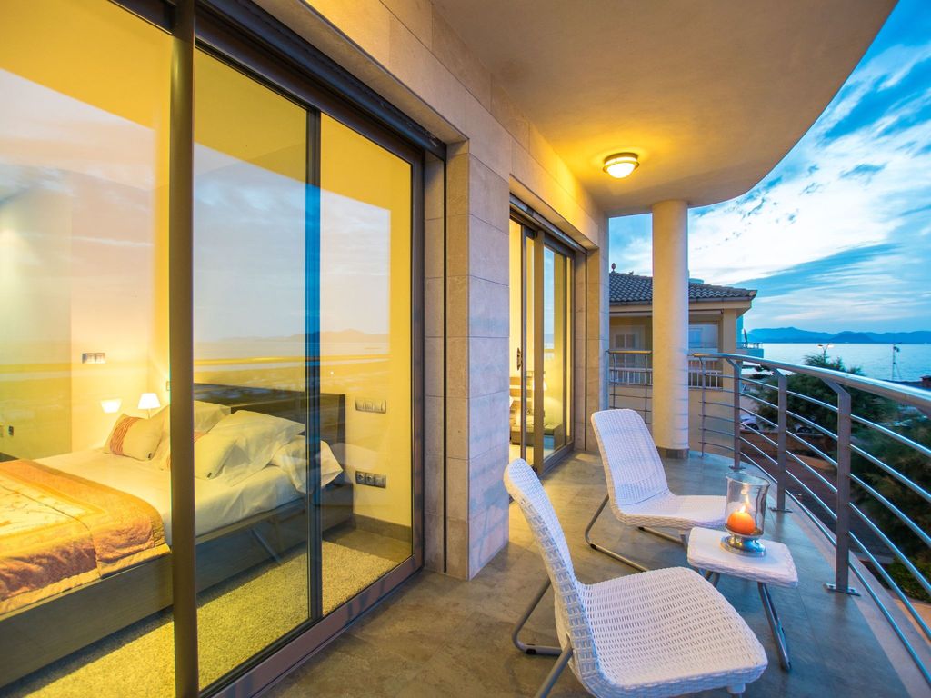 Freistehendes Haus direkt am Meer gelegen
