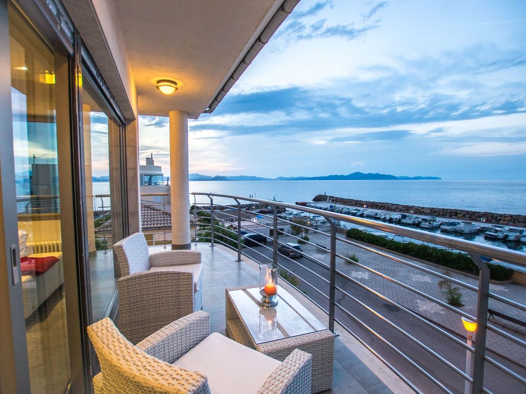 Freistehendes Haus direkt am Meer gelegen