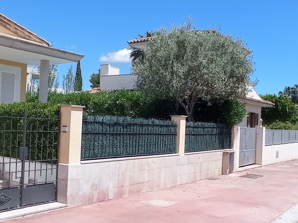 Villa "Estel" mit eigenem Schwimmbad