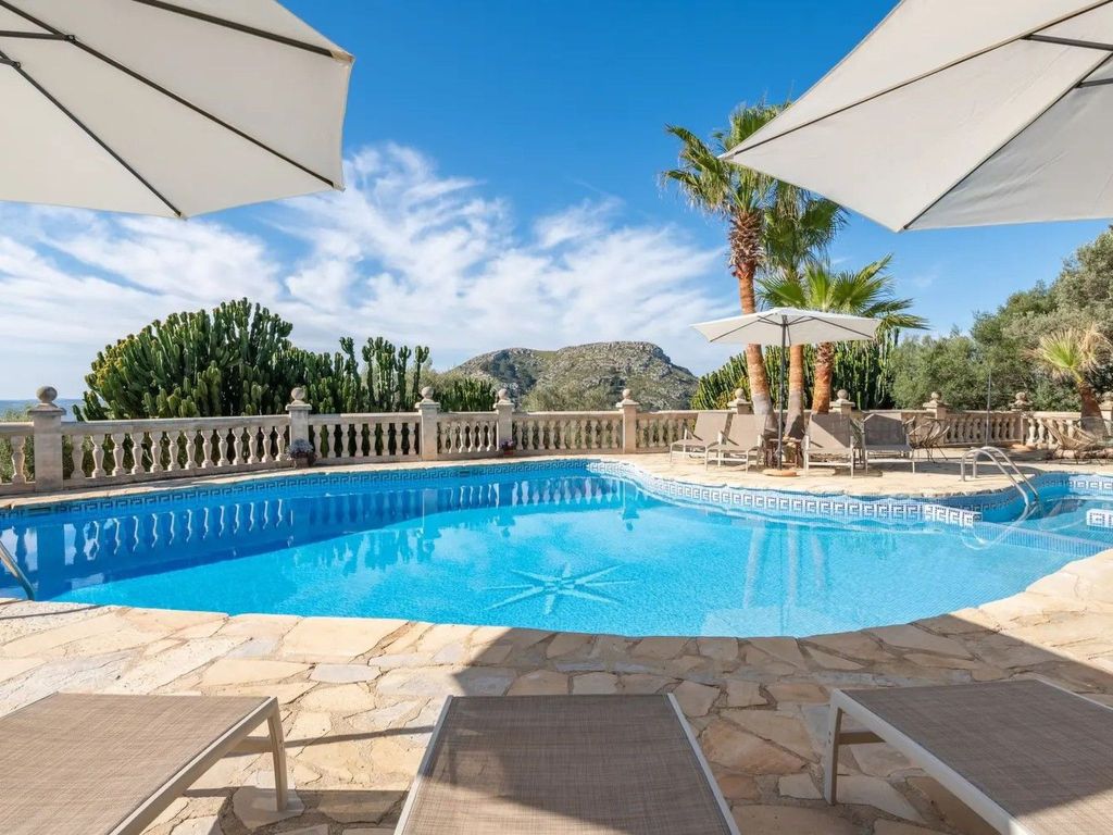 Villa 'Oscols d'Alt' mit eigenem Pool