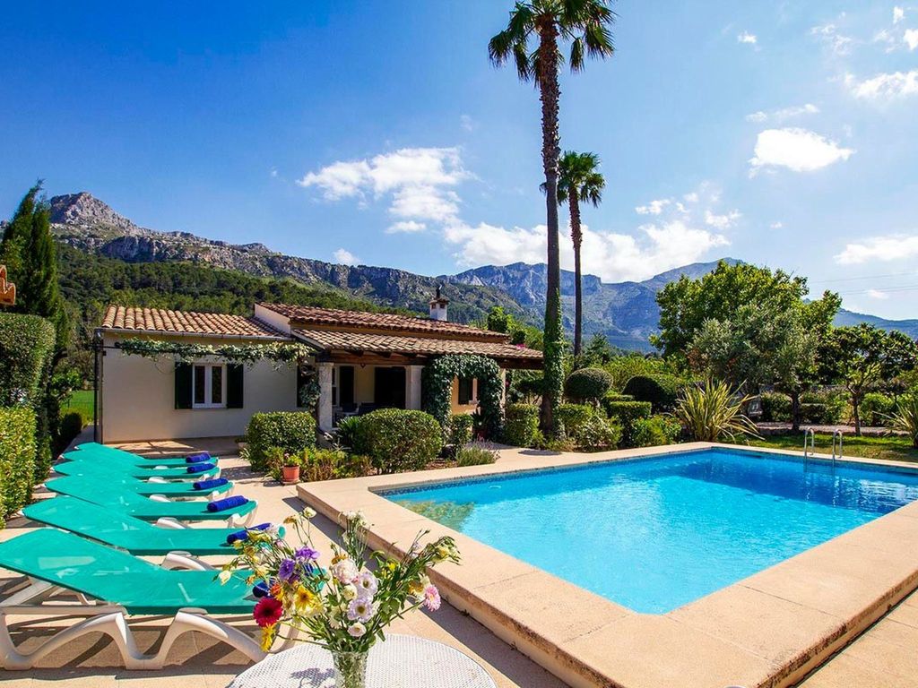 Fantastische Villa in einer ruhigen Gegend in der Nähe von Pollensa