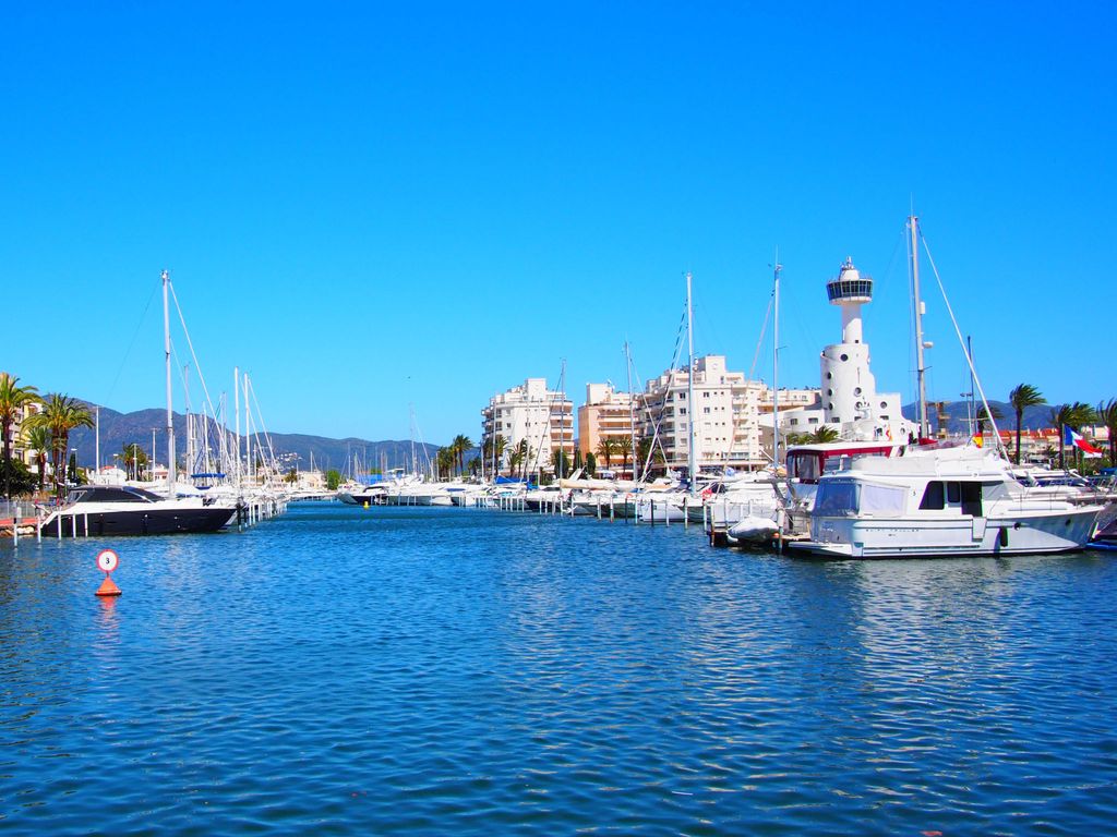 Club Nautic