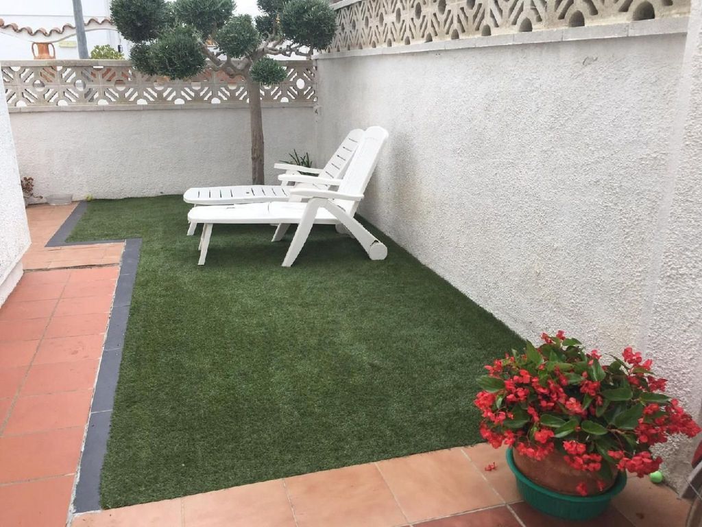 in Empuriabrava mit Grill