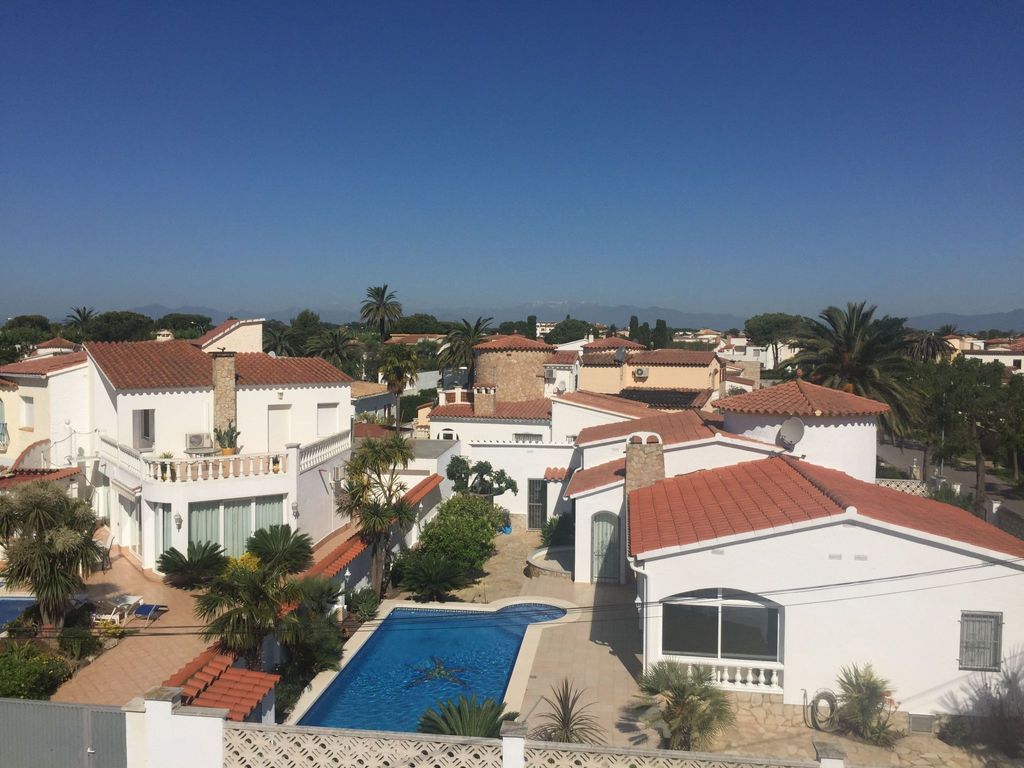 in Empuriabrava mit Privatem Pool