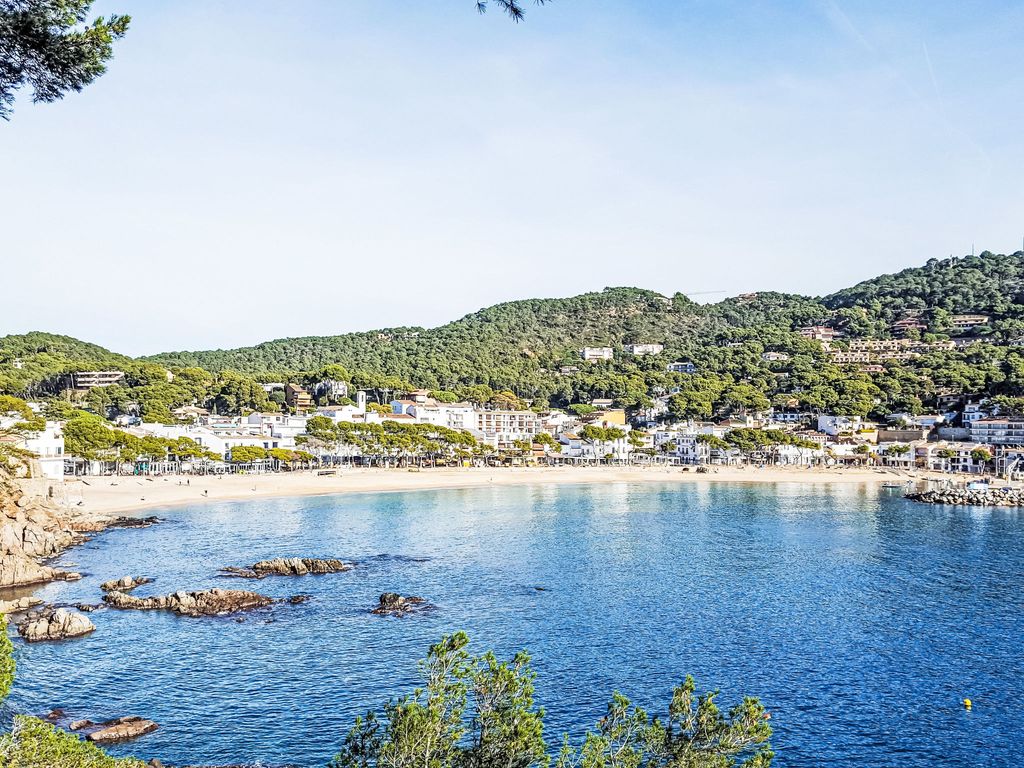 9 bedroom villa in Costa Brava