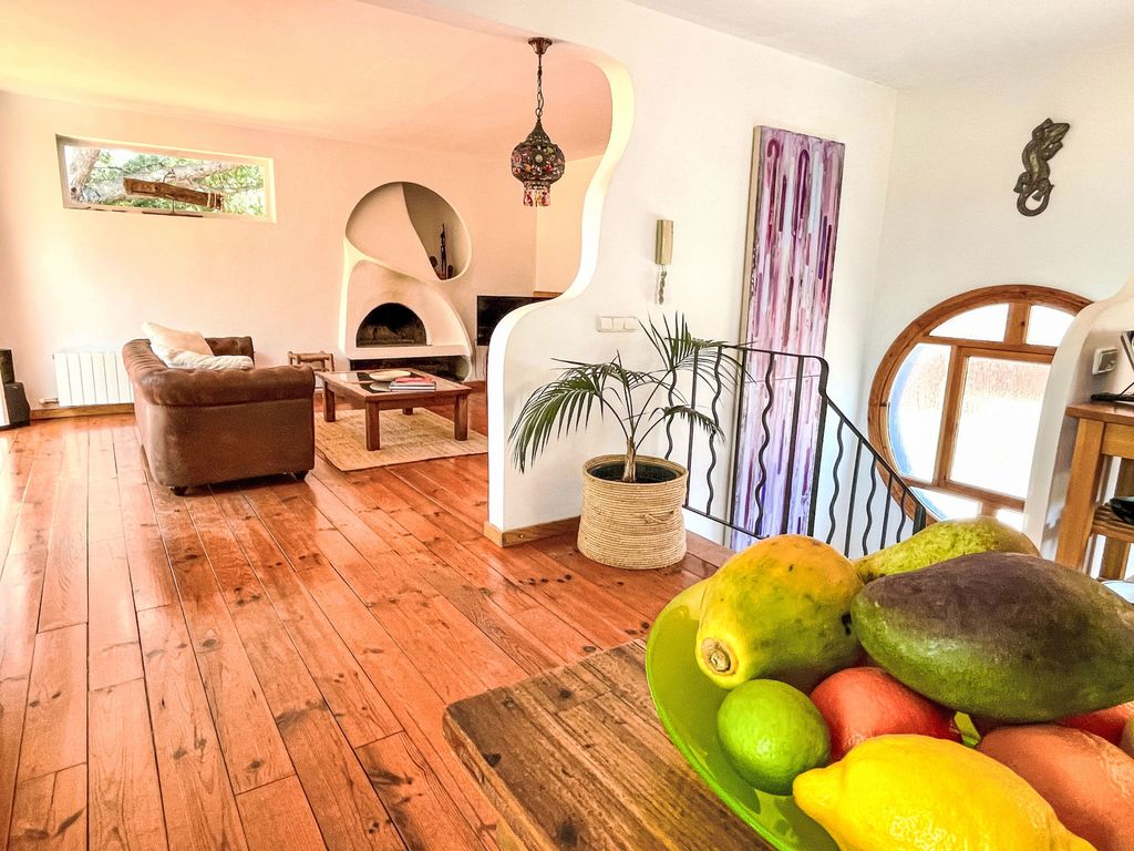 Casa familiar con piscina