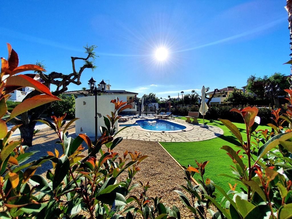 Finca mit eigenem Garten und Grill