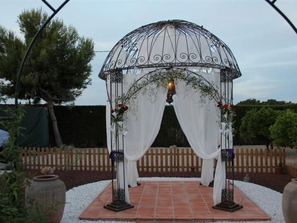 Villa im spanischen Stil mit großem Pool und ein