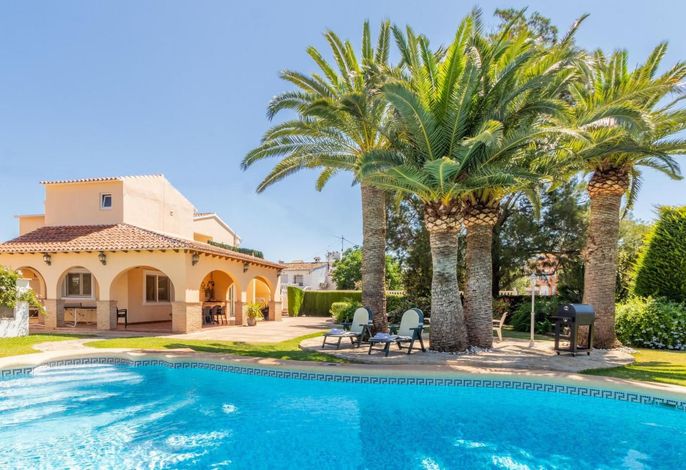 Haus mit privatem Pool, Garten und privatem Park