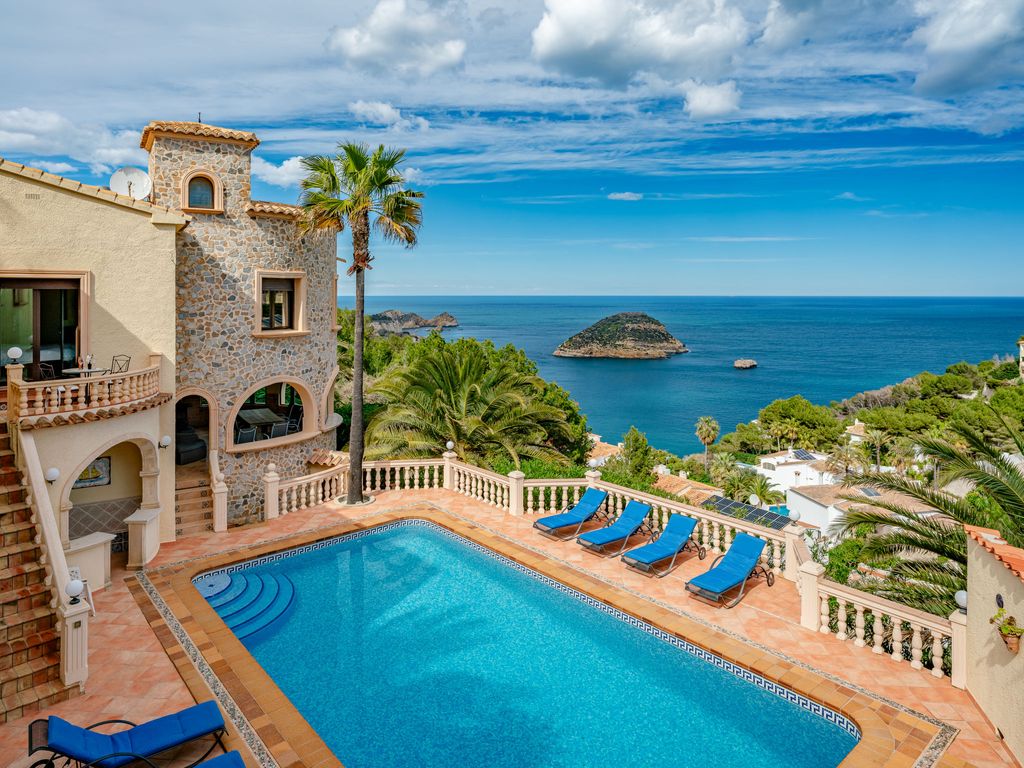 Castillo al Mar