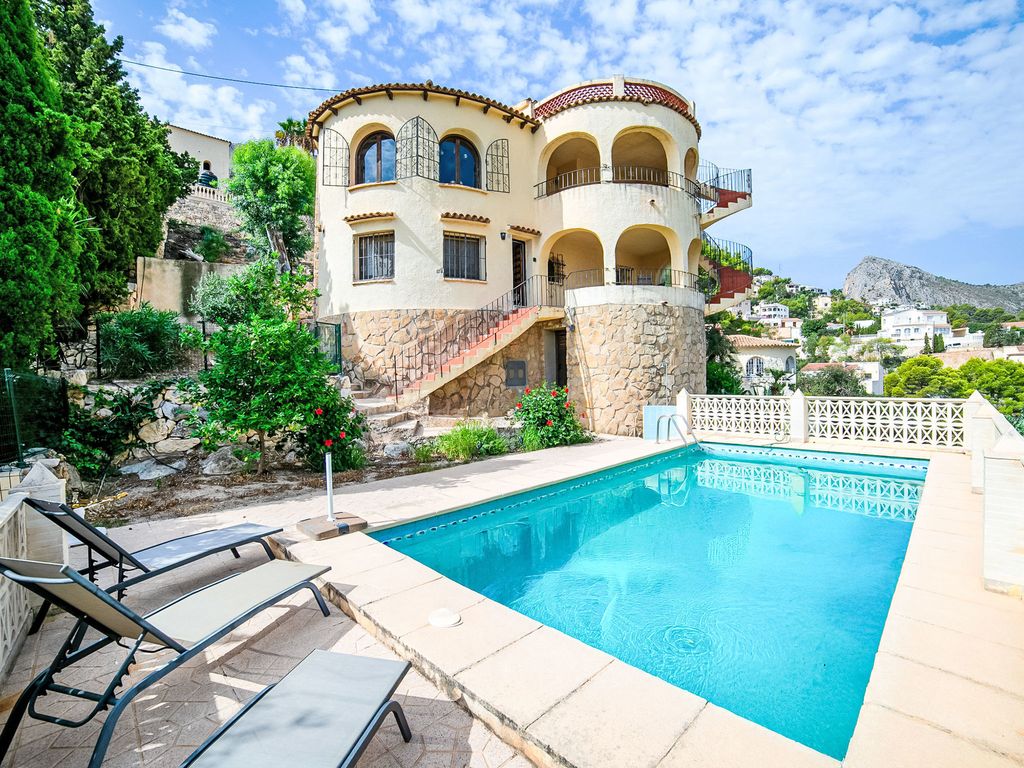 Dencis Villa
