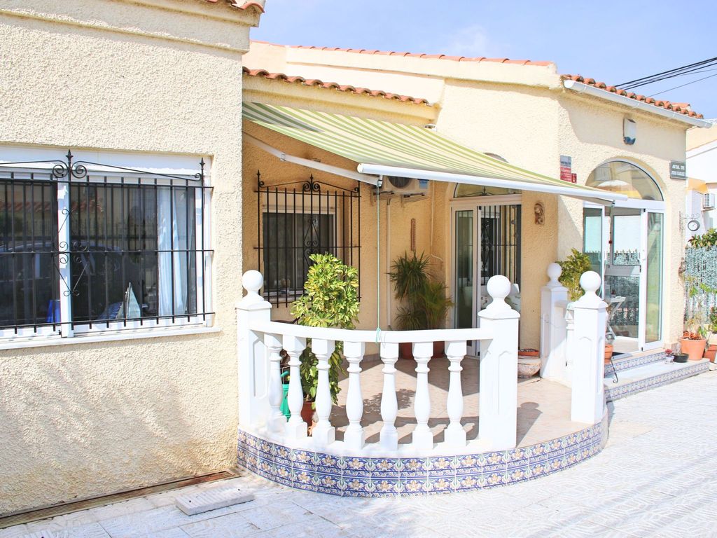 "Casa Caprichosa"
