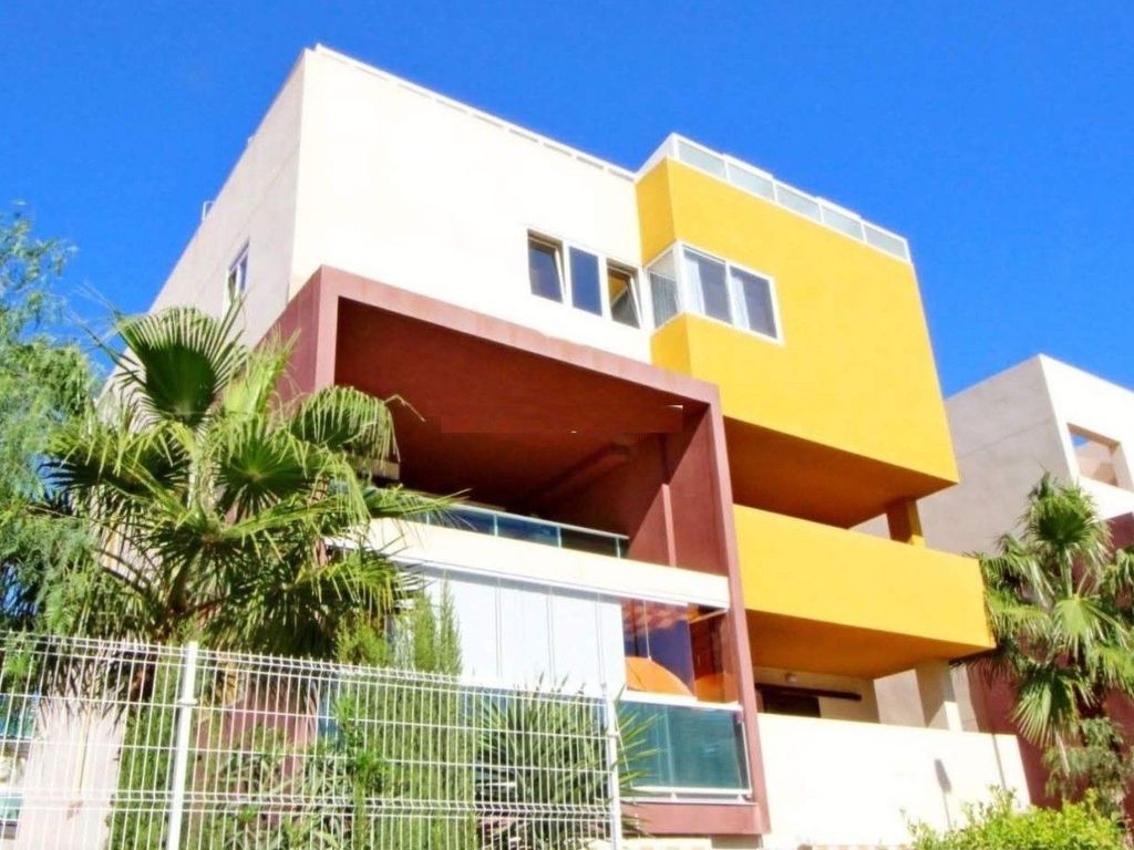 Schönes Appartement mit Grill, Pool und Terrasse