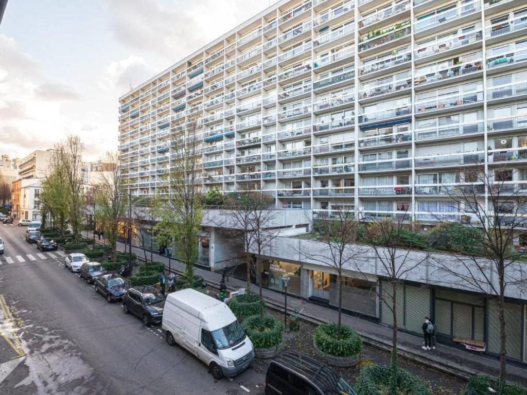 Appartment 6