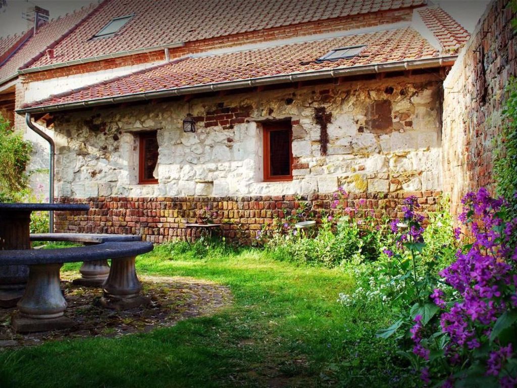 Liebevoll renoviertes Ferienhaus als Teil eines kleinen Bauernhauses mit abgesc