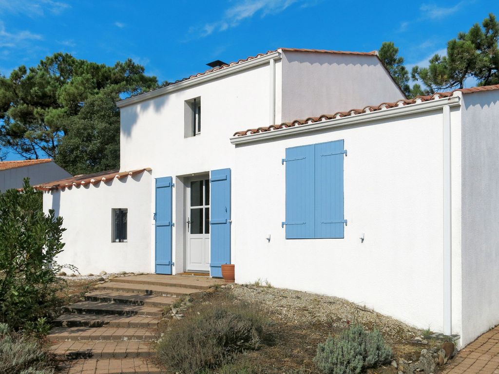 Les Brisans