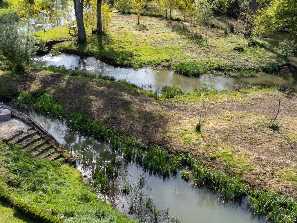 Moulin De Mois