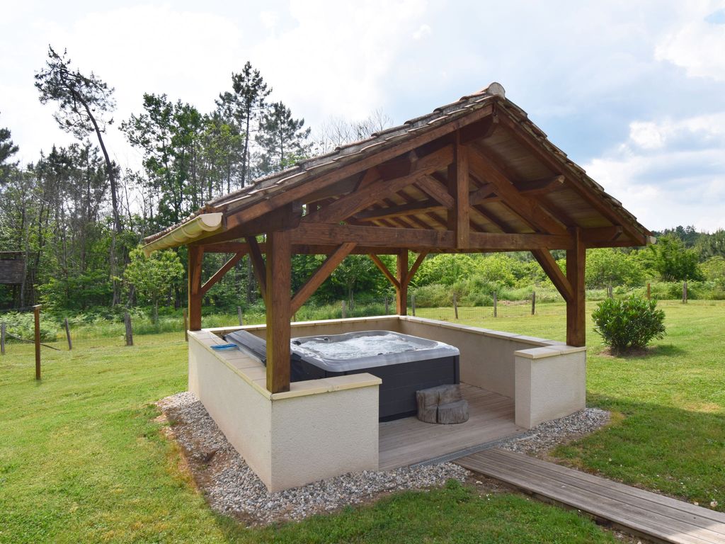 Au Cayroux