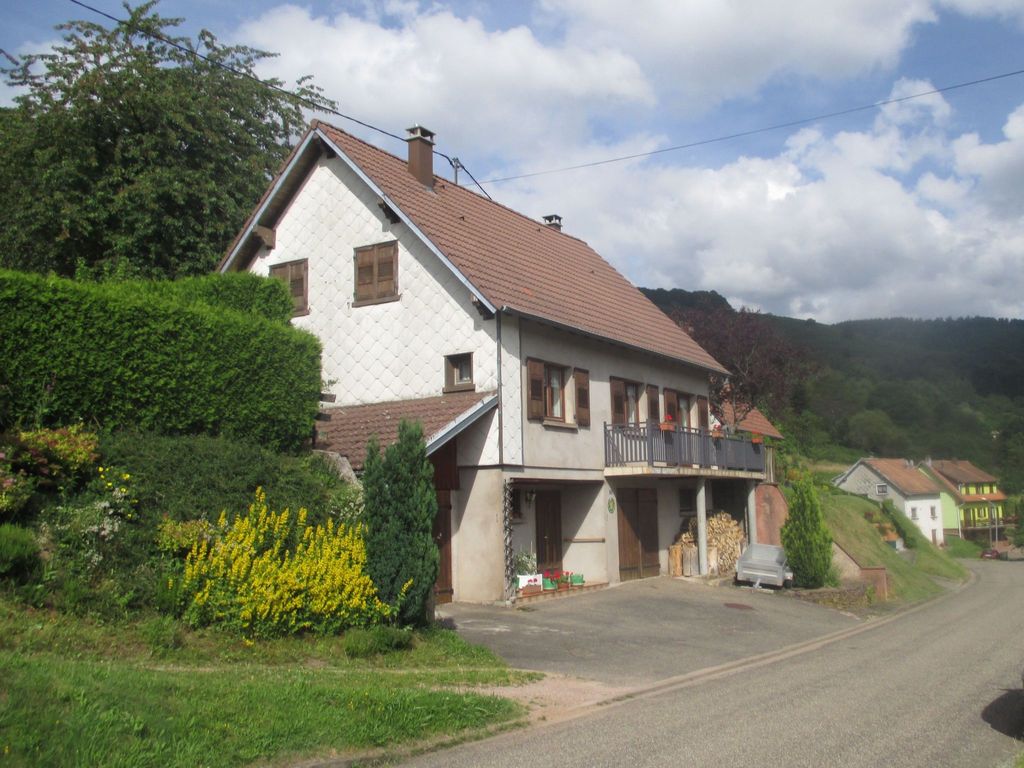 mit Balkon, Garten und Talblick