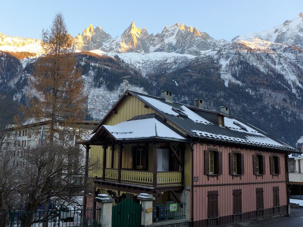 Le Chalet Suisse