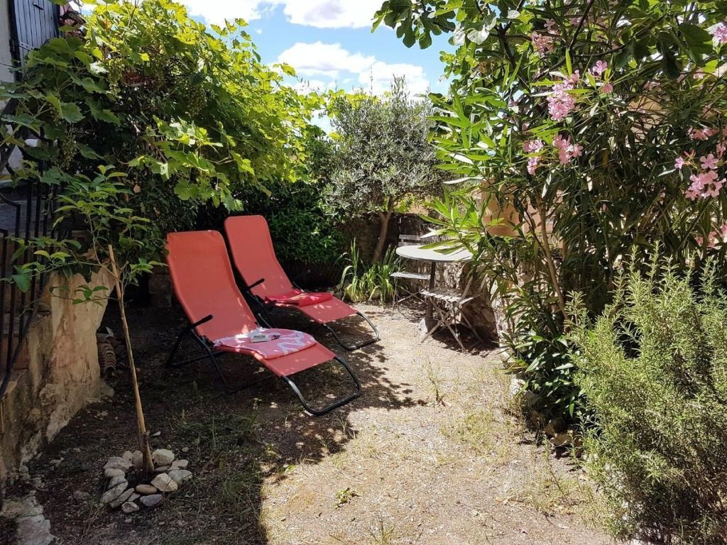Provenzalisches Haus aus Naturstein in Gigondas